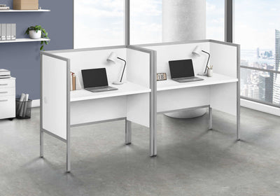 2_White_Office_Cubicle_Canada