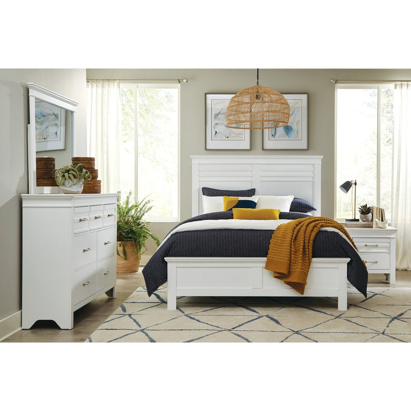 Blaire Farm White Queen Bed - MA-1675W-1*